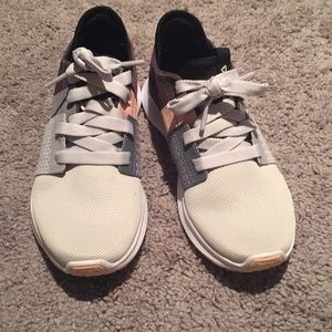 NEW Reebok women’s shoes size 6.5